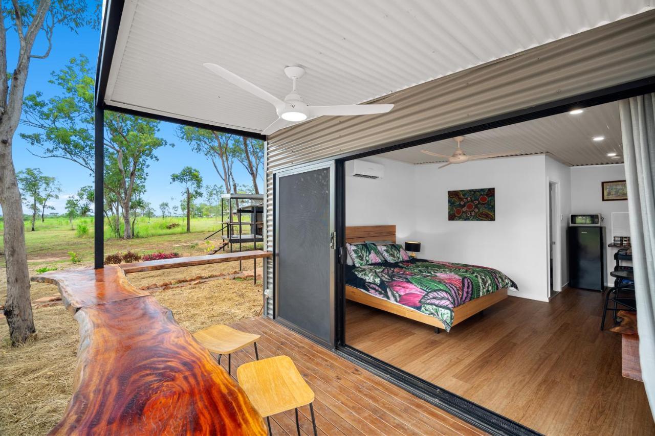 Litchfield Tropical Stay Batchelor ภายนอก รูปภาพ