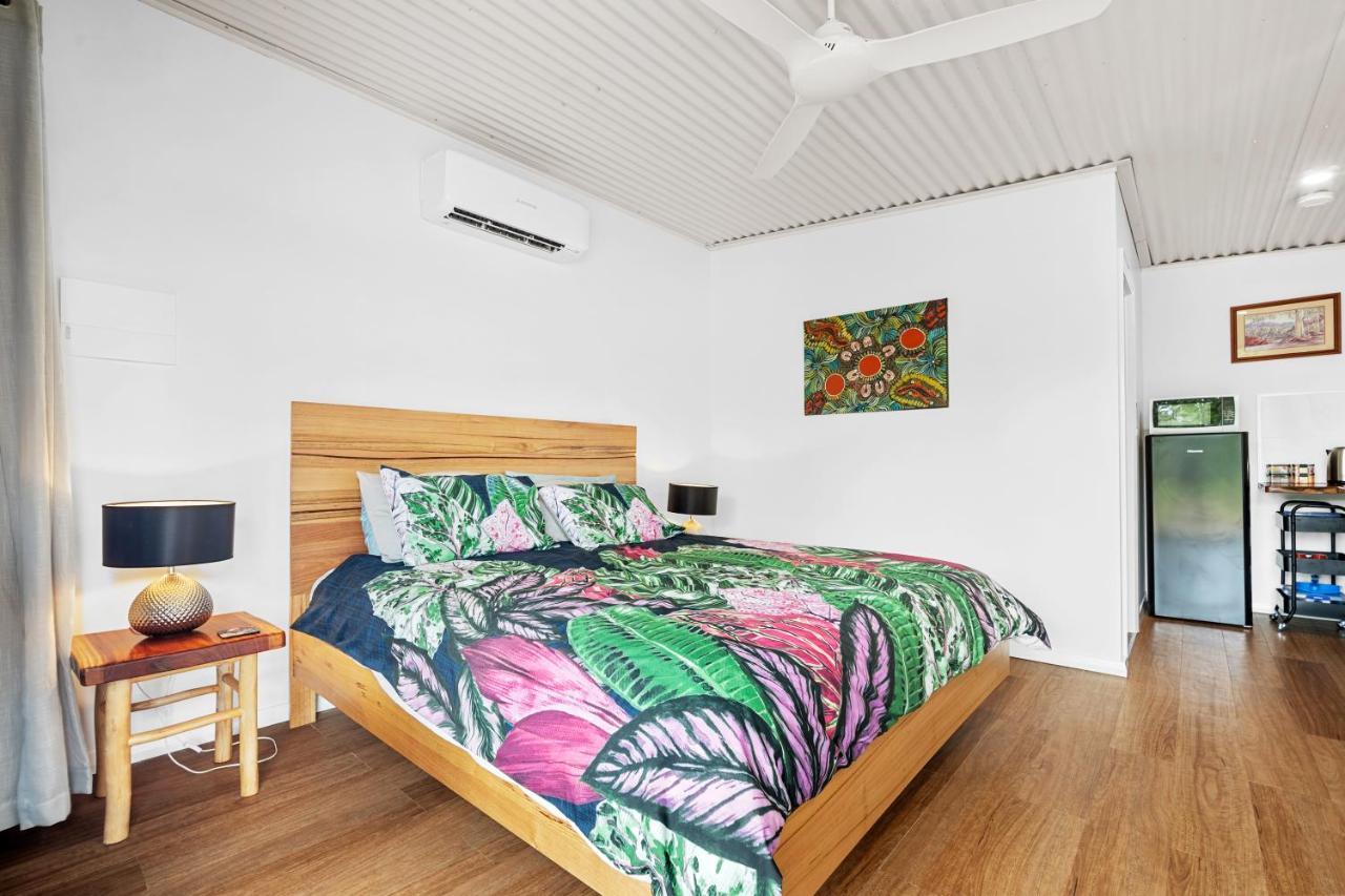 Litchfield Tropical Stay Batchelor ภายนอก รูปภาพ