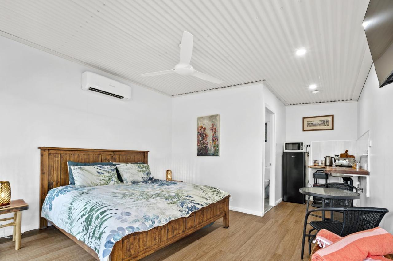 Litchfield Tropical Stay Batchelor ภายนอก รูปภาพ