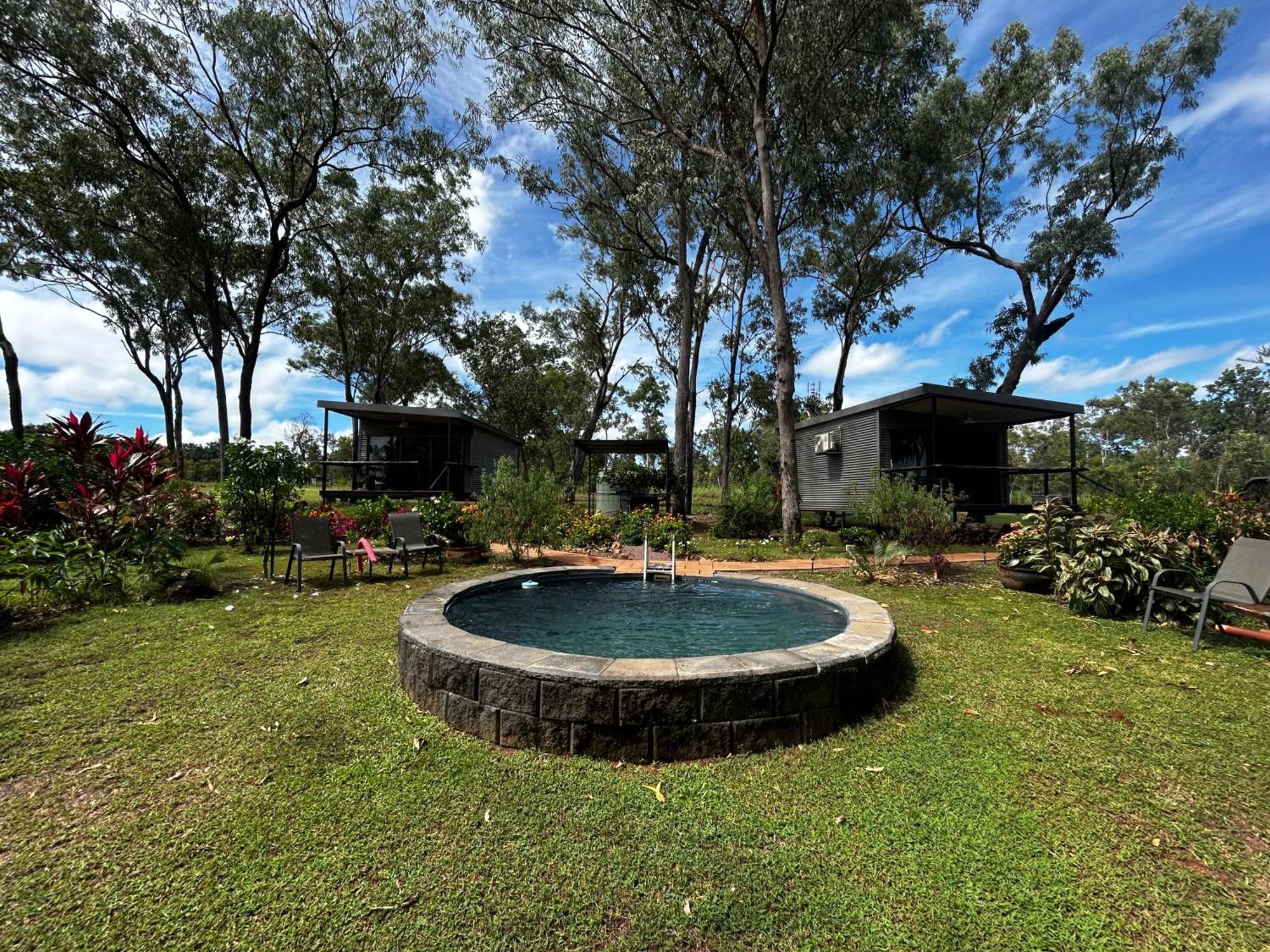 Litchfield Tropical Stay Batchelor ภายนอก รูปภาพ