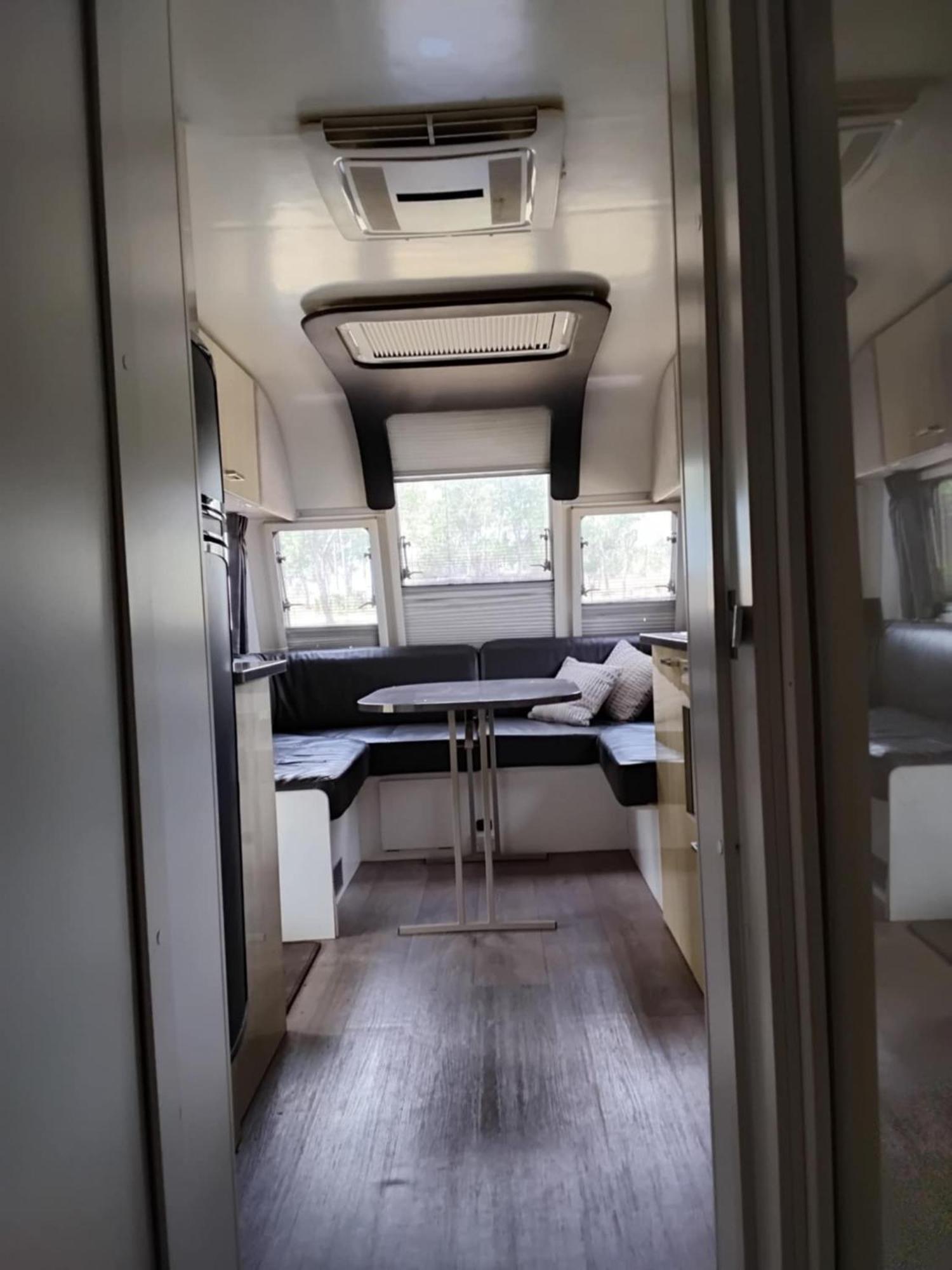Litchfield Tropical Stay Batchelor ภายนอก รูปภาพ